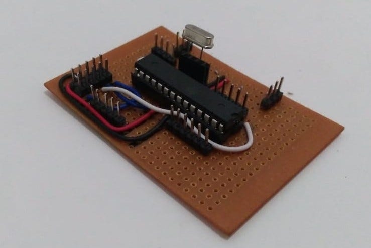 /images/make-your-own-avr-board/avr-board-5.jpg